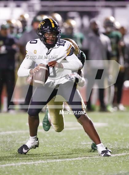 Thumbnail 3 in Bishop O'Dowd @ Moreau Catholic photogallery.