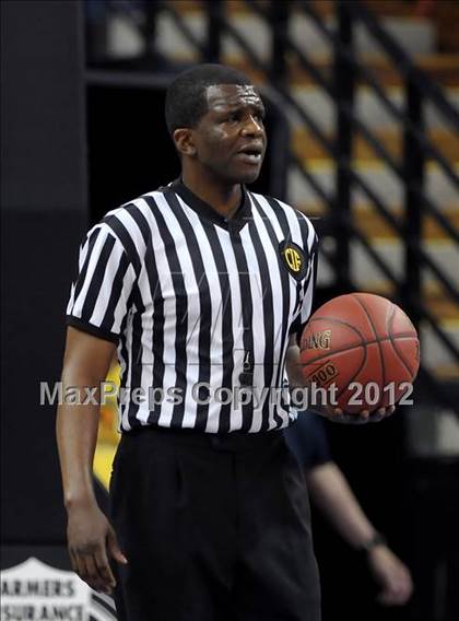 Thumbnail 2 in La Costa Canyon vs. Archbishop Mitty (CIF State D2 Final) photogallery.