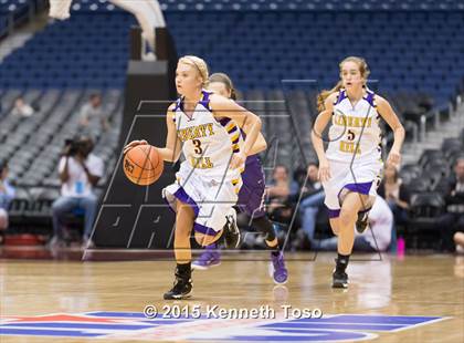 Thumbnail 2 in Abilene Wylie vs. Liberty Hill (UIL 4A Semifinal) photogallery.