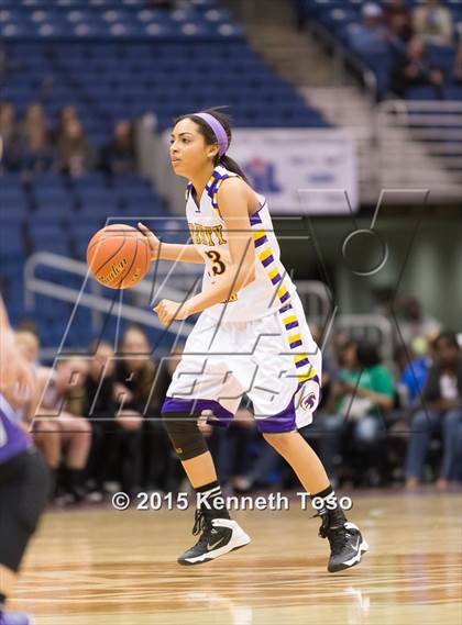 Thumbnail 2 in Abilene Wylie vs. Liberty Hill (UIL 4A Semifinal) photogallery.