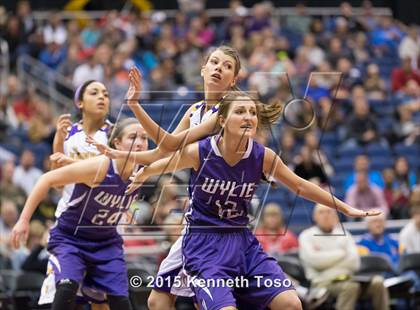 Thumbnail 2 in Abilene Wylie vs. Liberty Hill (UIL 4A Semifinal) photogallery.