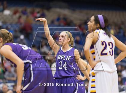 Thumbnail 2 in Abilene Wylie vs. Liberty Hill (UIL 4A Semifinal) photogallery.