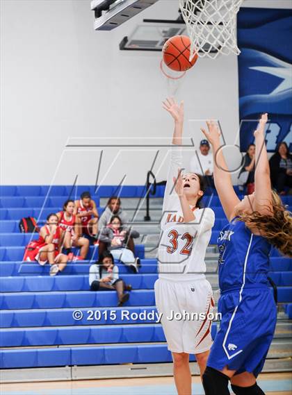 Thumbnail 2 in Madison vs. Cypress Creek (McDonald's Texas Invitational) photogallery.