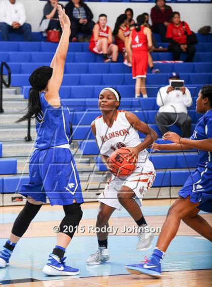 Thumbnail 2 in Madison vs. Cypress Creek (McDonald's Texas Invitational) photogallery.