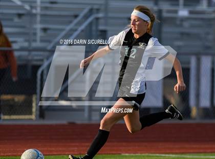 Thumbnail 1 in Highland vs. Mesquite (Coyote Classic Tournament) photogallery.