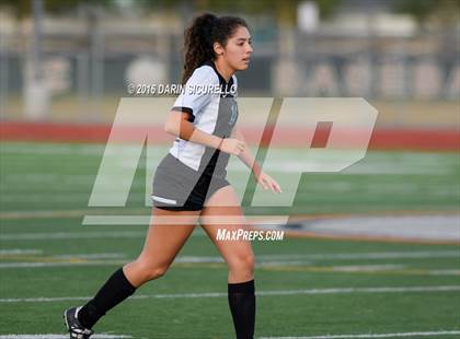 Thumbnail 1 in Highland vs. Mesquite (Coyote Classic Tournament) photogallery.