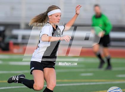 Thumbnail 3 in Highland vs. Mesquite (Coyote Classic Tournament) photogallery.