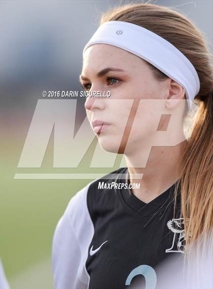 Thumbnail 1 in Highland vs. Mesquite (Coyote Classic Tournament) photogallery.