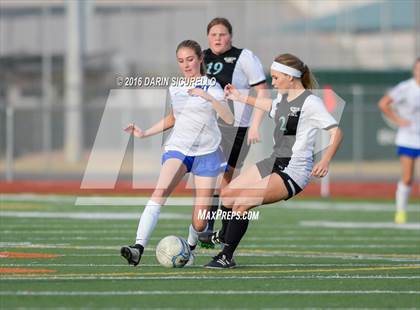 Thumbnail 1 in Highland vs. Mesquite (Coyote Classic Tournament) photogallery.