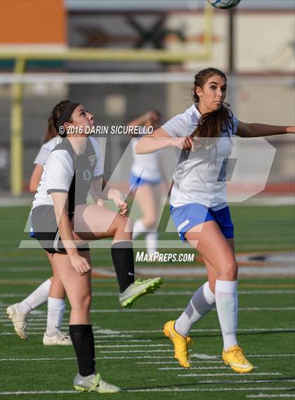 Thumbnail 1 in Highland vs. Mesquite (Coyote Classic Tournament) photogallery.