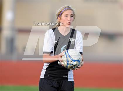 Thumbnail 1 in Highland vs. Mesquite (Coyote Classic Tournament) photogallery.