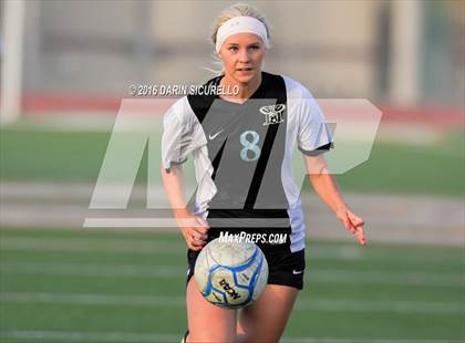 Thumbnail 3 in Highland vs. Mesquite (Coyote Classic Tournament) photogallery.
