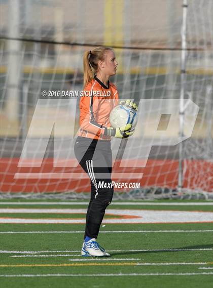 Thumbnail 2 in Highland vs. Mesquite (Coyote Classic Tournament) photogallery.