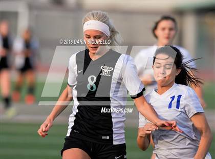 Thumbnail 2 in Highland vs. Mesquite (Coyote Classic Tournament) photogallery.
