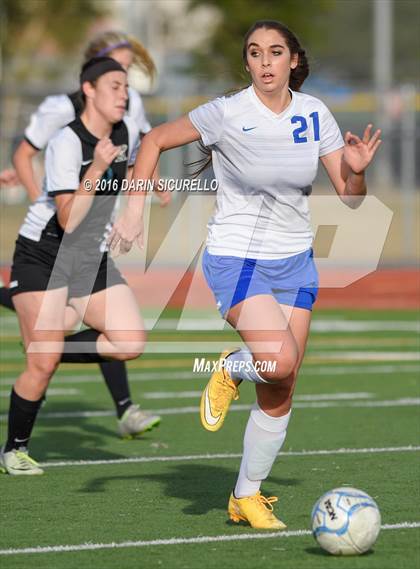 Thumbnail 1 in Highland vs. Mesquite (Coyote Classic Tournament) photogallery.