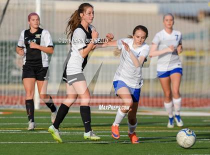 Thumbnail 3 in Highland vs. Mesquite (Coyote Classic Tournament) photogallery.