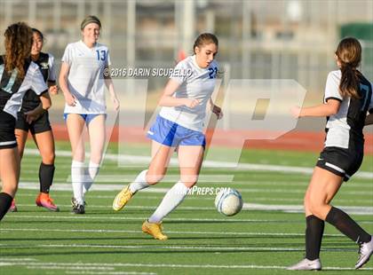 Thumbnail 3 in Highland vs. Mesquite (Coyote Classic Tournament) photogallery.
