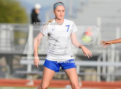 Thumbnail 1 in Highland vs. Mesquite (Coyote Classic Tournament) photogallery.