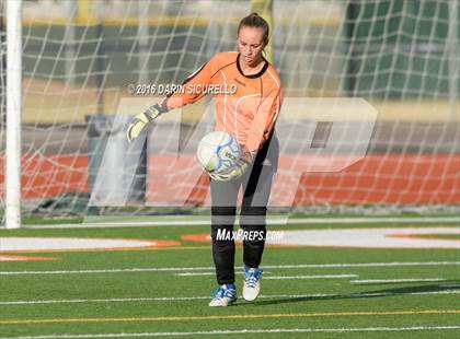 Thumbnail 2 in Highland vs. Mesquite (Coyote Classic Tournament) photogallery.