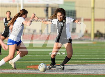 Thumbnail 2 in Highland vs. Mesquite (Coyote Classic Tournament) photogallery.
