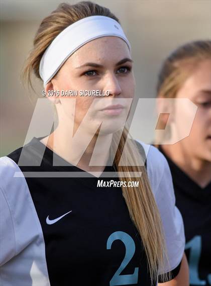 Thumbnail 3 in Highland vs. Mesquite (Coyote Classic Tournament) photogallery.