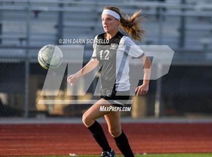 Thumbnail 1 in Highland vs. Mesquite (Coyote Classic Tournament) photogallery.