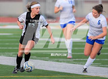 Thumbnail 1 in Highland vs. Mesquite (Coyote Classic Tournament) photogallery.