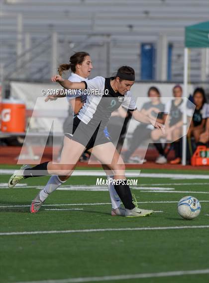 Thumbnail 3 in Highland vs. Mesquite (Coyote Classic Tournament) photogallery.