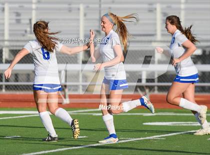 Thumbnail 1 in Highland vs. Mesquite (Coyote Classic Tournament) photogallery.