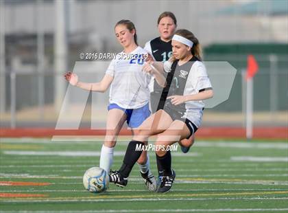 Thumbnail 2 in Highland vs. Mesquite (Coyote Classic Tournament) photogallery.
