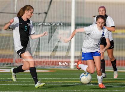 Thumbnail 3 in Highland vs. Mesquite (Coyote Classic Tournament) photogallery.