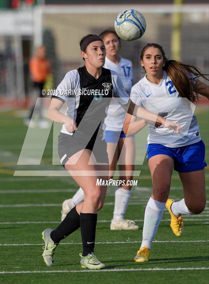 Thumbnail 2 in Highland vs. Mesquite (Coyote Classic Tournament) photogallery.
