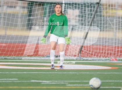 Thumbnail 2 in Highland vs. Mesquite (Coyote Classic Tournament) photogallery.