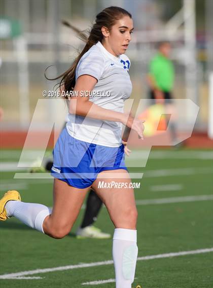 Thumbnail 2 in Highland vs. Mesquite (Coyote Classic Tournament) photogallery.