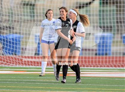 Thumbnail 3 in Highland vs. Mesquite (Coyote Classic Tournament) photogallery.