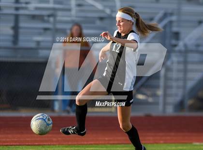 Thumbnail 2 in Highland vs. Mesquite (Coyote Classic Tournament) photogallery.