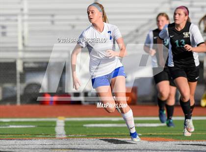 Thumbnail 2 in Highland vs. Mesquite (Coyote Classic Tournament) photogallery.
