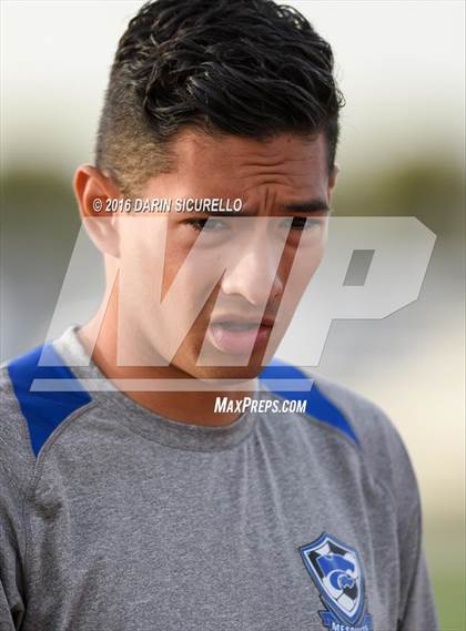 Thumbnail 1 in Highland vs. Mesquite (Coyote Classic Tournament) photogallery.