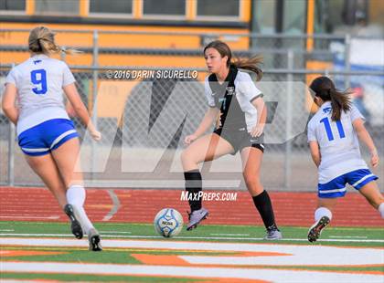 Thumbnail 2 in Highland vs. Mesquite (Coyote Classic Tournament) photogallery.