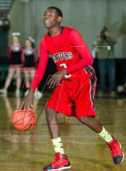 Thumbnail 1 in Regis Jesuit vs. Eaglecrest (CHSAA 5A Great 8) photogallery.