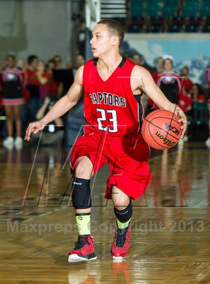 Thumbnail 2 in Regis Jesuit vs. Eaglecrest (CHSAA 5A Great 8) photogallery.