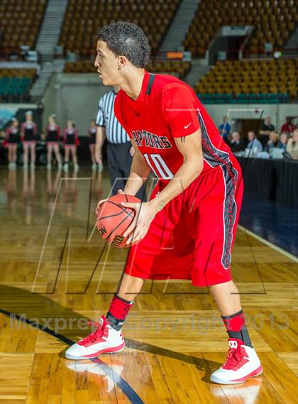 Thumbnail 2 in Regis Jesuit vs. Eaglecrest (CHSAA 5A Great 8) photogallery.