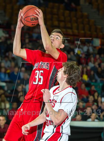 Thumbnail 3 in Regis Jesuit vs. Eaglecrest (CHSAA 5A Great 8) photogallery.