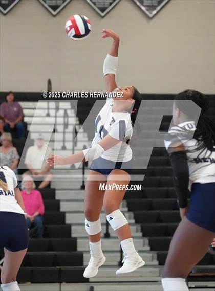 Thumbnail 3 in Tomball Memorial @ College Station photogallery.