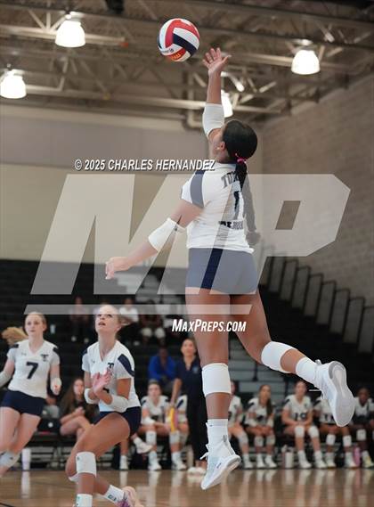 Thumbnail 2 in Tomball Memorial @ College Station photogallery.