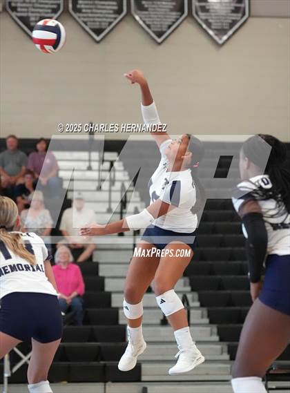 Thumbnail 1 in Tomball Memorial @ College Station photogallery.