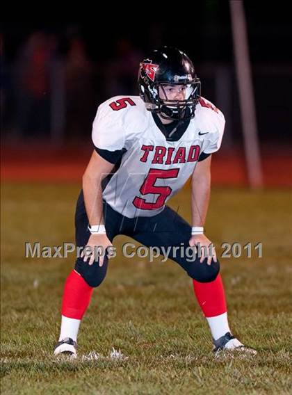 Thumbnail 2 in Triad @ Mascoutah photogallery.