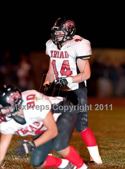 Thumbnail 3 in Triad @ Mascoutah photogallery.