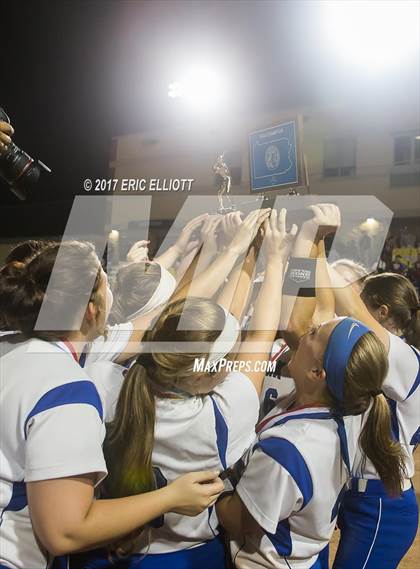 Thumbnail 1 in South Park vs Pine Grove (PIAA 3A Final) photogallery.