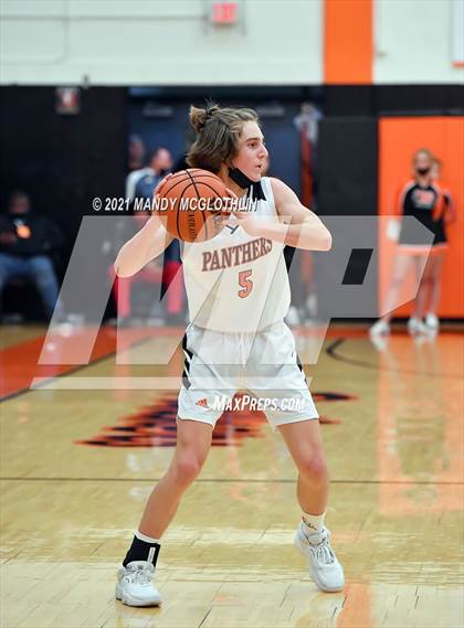 Thumbnail 3 in Urbana VS Washington (Kevin Brown Memorial Tournmanet of Champions) photogallery.